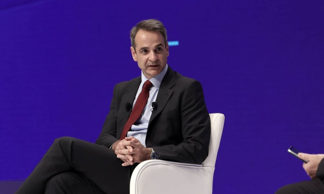 Mayors of 42 small islands meet with PM Mitsotakis on development outlook