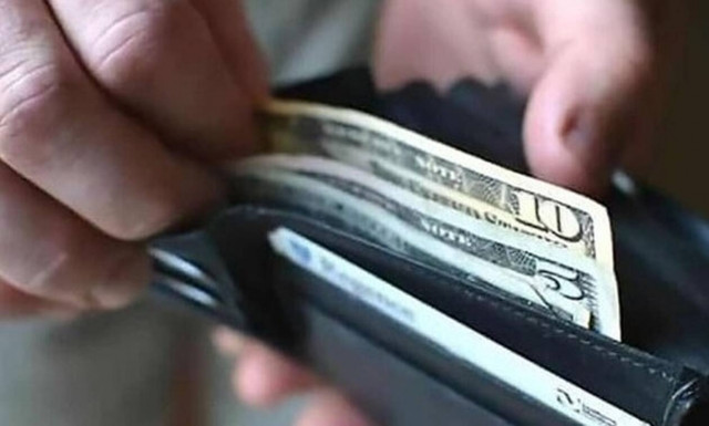 Πώς να κουμαντάρετε τα οικονομικά σας όταν ποντάρετε