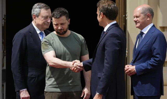 Ουκρανία: Μακρόν, Σολτς, Ντράγκι στο Ιρπίν - Το συγκινητικό μήνυμα «Κάντε Ευρώπη Όχι Πόλεμο»