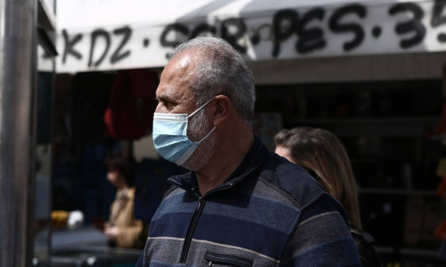 Οι ειδικοί ανησυχούν για ένα έκτο κύμα πανδημίας - Φόβοι για 50 θανάτους την ημέρα