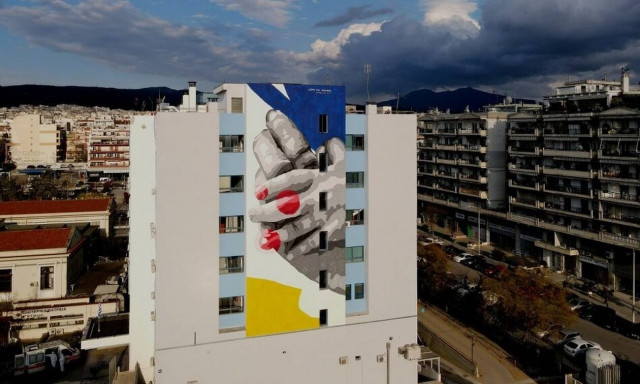 Urban ACT: Η ομάδα καλλιτεχνών που «ντύνουν» με ελπίδα και φως τους τοίχους νοσοκομείων και σχολείων