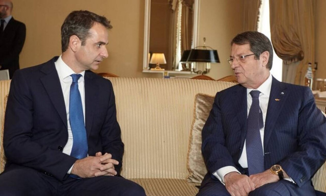 PM Mitsotakis to meet with President Anastasiades in Nicosia