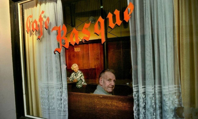 «Café Belgica», λεύκωμα του φωτογράφου Harry Gruyaert