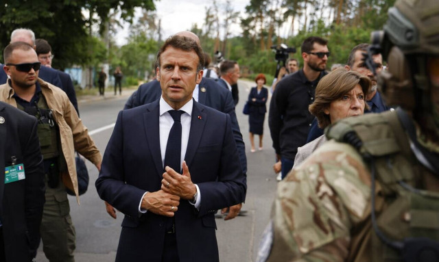 Μακρόν: Καθήκον της Γαλλίας και της Ευρώπης να πούμε στους Ουκρανούς πως είμαστε στο πλευρό σας