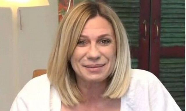 Κατερίνα Καραβάτου: Εκτός εκπομπής η παρουσιάστρια - «Μου λείπετε όλοι» (vid)