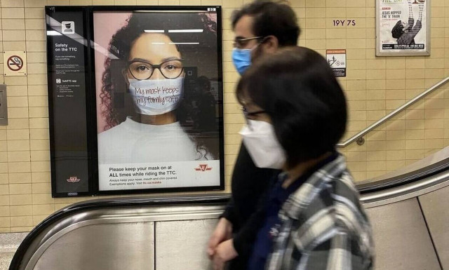 Κορονοϊός – Λινού: Να επανέλθει άμεσα η μάσκα σε πλοία και αεροπλάνα