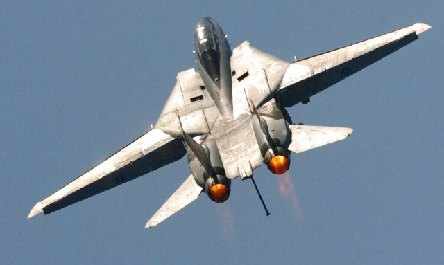 Ιράν: Συνετρίβη μαχητικό F-14 - Τραυματίστηκαν οι δύο χειριστές του