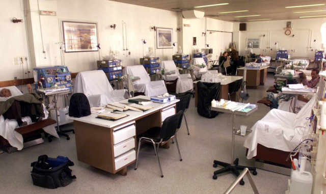 Σοβαρό πρόβλημα για τους νεφροπαθείς, λόγω της αύξησης των κομίστρων των ταξί