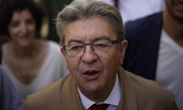 Ζαν-Λυκ Μελανσόν: «Η Ελιζαμπέτ Μπορν πρέπει να ζητήσει ψήφο εμπιστοσύνης από την Εθνοσυνέλευση»