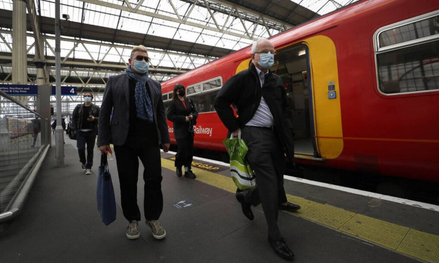 Βρετανία: Χάος στις μετακινήσεις από την ιστορική απεργία στους σιδηρόδρομους της χώρας