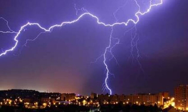 Γαλλία: Μετά τον καύσωνα, καταιγίδες, πτώση θερμοκρασίας και χαλάζι