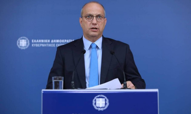 Γιάννης Οικονόμου: Δείτε live την ενημέρωση των πολιτικών συντακτών