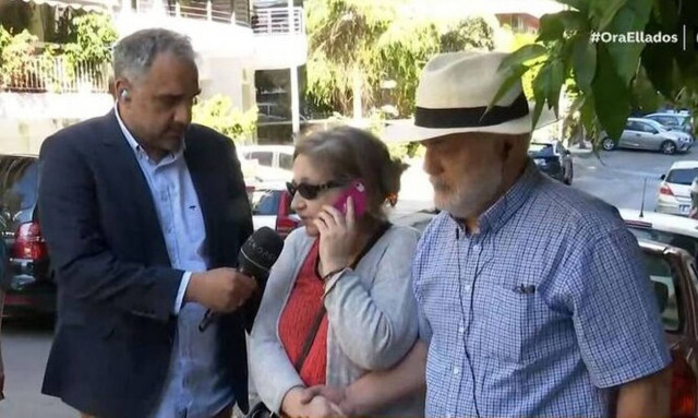 Συνεργάτιδα του Μίκη Θεοδωράκη κινδυνεύει να χάσει το σπίτι της για 15.000 ευρώ (vid)