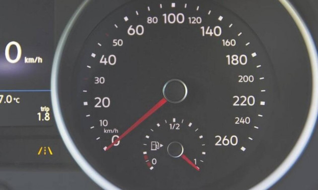 Fuel Pass 2: Ποιοι κερδίζουν μπόνους 15 ευρώ από το επίδομα βενζίνης