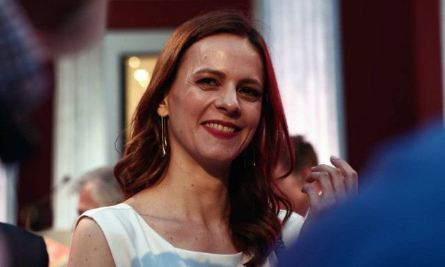 Αχτσιογλου: Τα σεξιστικά σχόλια, τα τρολ και η αποστομωτική της απάντηση