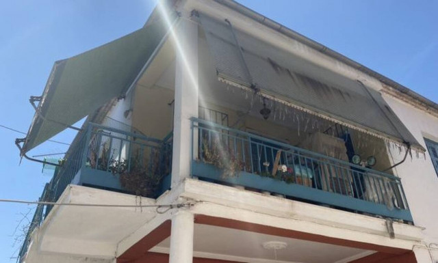 Σπίτι-φυλακή