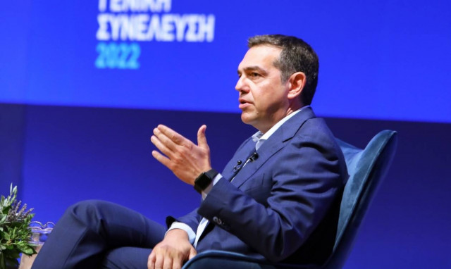 Τσίπρας: Αν συμβουλεύουν τον Μητσοτάκη ότι μπορεί να κερδίσει τις εκλογές, έχει ανόητους συμβούλους