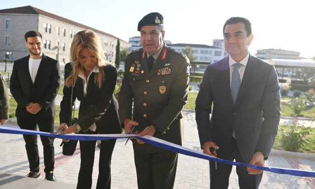 Στρατός Ξηράς: Η εντυπωσιακή ανακαίνιση του κτηρίου διδασκαλίας της ΣΜΥ