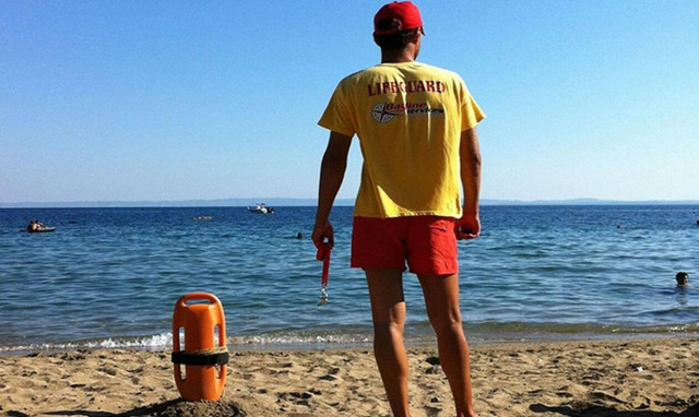 Θέσεις ναυαγοσώστη στο Δήμο Βύρωνα: Αναλυτικά οι θέσεις