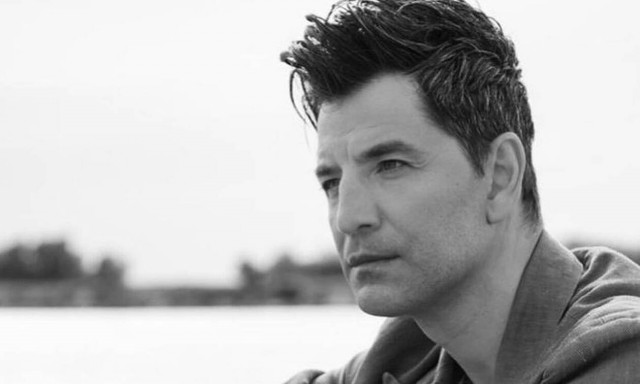 Βραβεία MAD:  H οργή του Σάκη Ρουβά για τα παρατράγουδα