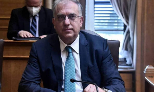 Θεοδωρικάκος κατά του δημάρχου Βύρωνα: «Τώρα καταδικάζει την κατάληψη - χθες τη χρησιμοποίησε»