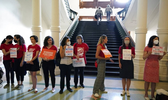 Mακελειό στο Tέξας: Σε διαθεσιμότητα ο επικεφαλής της αστυνομικής επιχείρησης μετά απο επικρίσεις