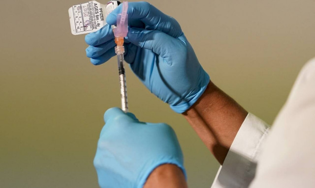 Κορονοϊός - Καθηγητής Χρηστάκης: «Τέταρτη δόση καλύτερα τον Οκτώβριο με νέο εμβόλιο»