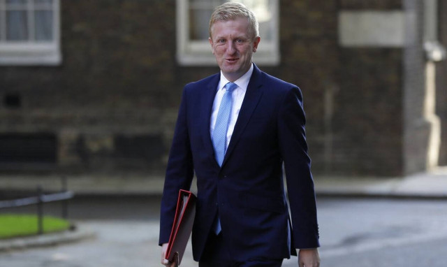 Βρετανία: Παραιτήθηκε ο πρόεδρος του Συντηρητικού Κόμματος μετά το διπλό εκλογικό «χαστούκι»