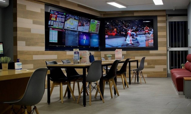 Στο ρυθμό των καλοκαιρινών πρωταθλημάτων τα καταστήματα ΟΠΑΠ