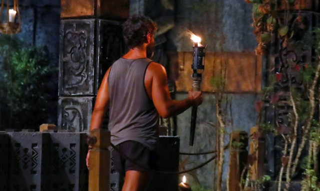 Survivor: Ο Professor… «εξολοθρεύθηκε» - Τέλος το παιχνίδι για τον ρέκορντμαν Μαρτίκα (video)