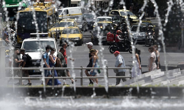 Καιρός: Το φετινό καλοκαίρι θα έχουμε καύσωνες διαρκείας και δυνατά μελτέμια