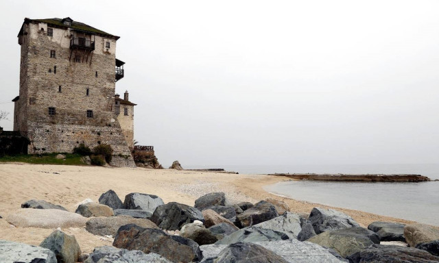 Άγιο Όρος: Ασύλληπτη τραγωδία – Νεκρός προσκυνητής σε τροχαίο