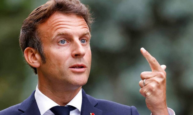 Γαλλία: Ο Εμανουέλ Μακρόν ζήτησε από την πρωθυπουργό να προτείνει νέο κυβερνητικό σχήμα