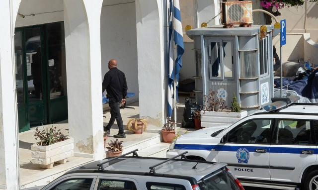 Έφοδοι της Δίωξης Εκβιαστών σε γνωστά κλαμπ της Μυκόνου – Έψαχναν μπράβους