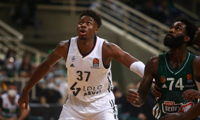 Εθνική ομάδα: Ενσωματώνεται ο Κώστας Αντετοκούνμπο – Αναχωρεί για Λάρισα