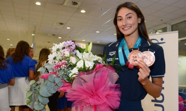 Παγκόσμιο Πρωτάθλημα υγρού στίβου: Αποθεώθηκε η Ευαγγελία Πλατανιώτη, επέστρεψε η ελληνική αποστολή