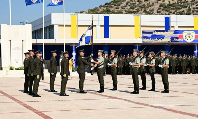 Στρατός Ξηράς: Ορκίστηκαν οι νέοι Ανθυπολοχαγοί - Φυτώριο αρετής και ανδρείας η Σχολή Ευελπίδων