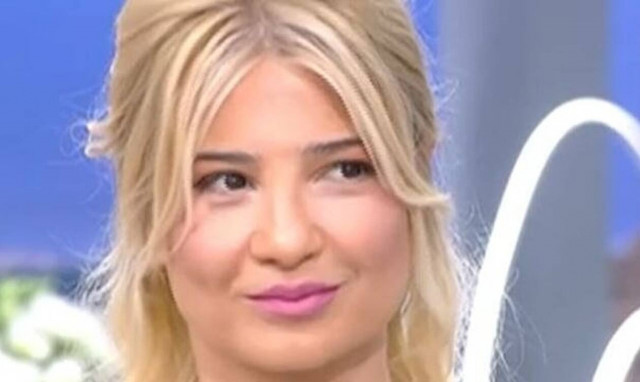 «Καρφώθηκε» η Φαίη Σκορδά: Το ύφος της μόλις άκουσε την πρόβλεψη του ζωδίου της (video)