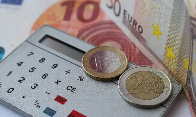 Τι ισχύει στην Ελλάδα με το ειδικό καθεστώς ΦΠΑ των μικρών επιχειρήσεων, τι αλλάζει στην ΕΕ