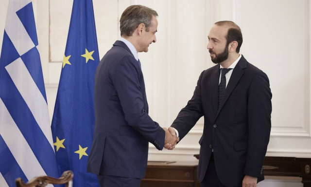 Συνάντηση Μητσοτάκη με τον ΥΠΕΞ της Αρμενία