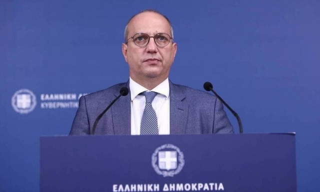 Γιάννης Οικονόμου: Δείτε live την ενημέρωση των πολιτικών συντακτών