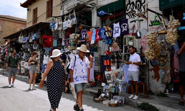 Πλεύρης: Αναμενόμενη η αύξηση κρουσμάτων κορονοϊού - Πιθανή η λήψη ήπιων μέτρων το φθινόπωρο
