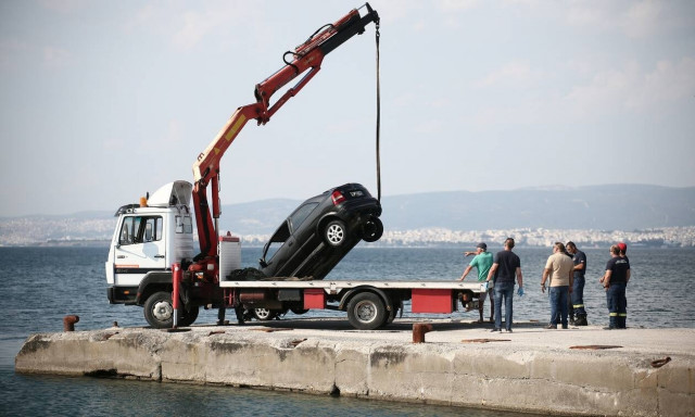 Θεσσαλονίκη: «Ήταν πονεμένοι άνθρωποι» – Το δράμα της μάνας και του γιου που έπεσαν στη θάλασσα