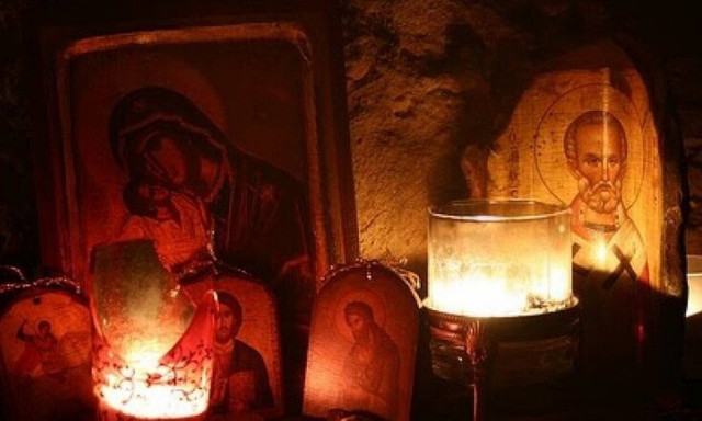 Κύπρος: «Μπουρλότο» έγινε σπίτι από αναμμένο καντήλι