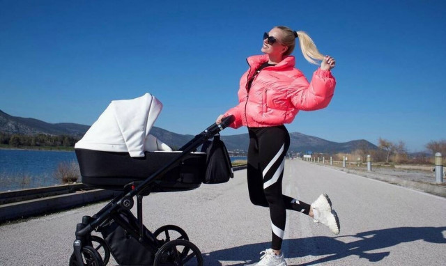 Τζούλια Νόβα: Αποκάλυψε τον λόγο που θα βαφτίσει την κόρη της όταν γίνει τριών ετών