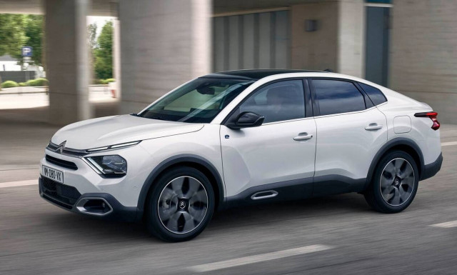 Νέα Citroen e-C4 & C4 X: Με στιλ και μεγαλύτερους χώρους