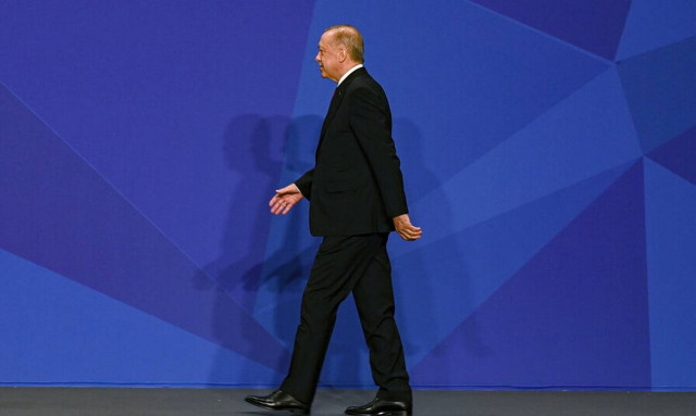 Τα «ακούει» ο Ερντογάν για τη στάση του στο ΝΑΤΟ: «Μπορεί να τον δούμε και κουμπάρο του Μητσοτάκη»