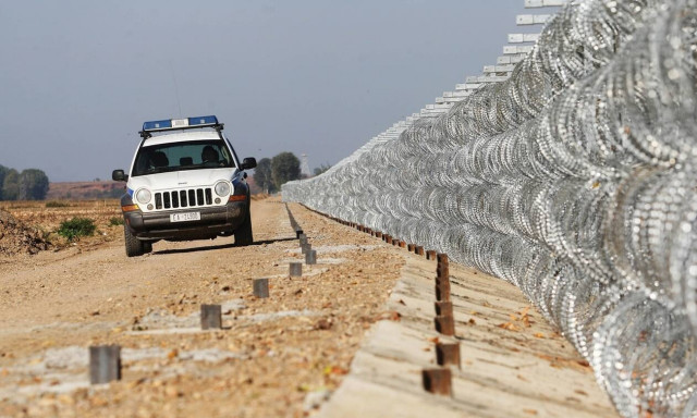 Έβρος: Απετράπη η παράνομη είσοδος περίπου 25 ατόμων στη χώρα – Συνελήφθησαν 6 διακινητές