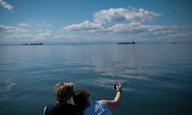 Meteo: Μικρή άνοδος της θερμοκρασίας με μεμονωμένες καταιγίδες στα ορεινά