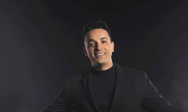 Ο Κωνσταντίνος Τσαχουρίδης έρχεται με το νέο του τραγούδι με τίτλο «Έκρυψε Η Νύχτα»